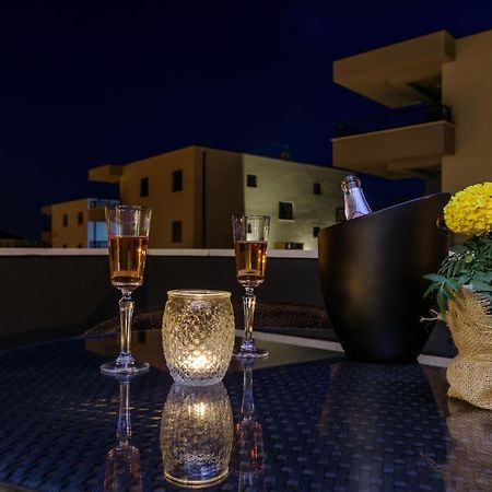 Vila White Trogir Exterior photo