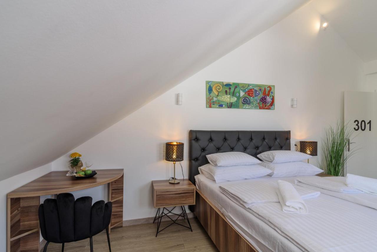 Vila White Trogir Exterior photo