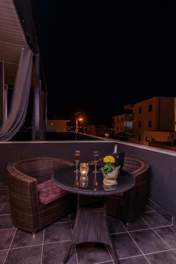 Vila White Trogir Exterior photo